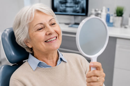 dentures-mature-woman
